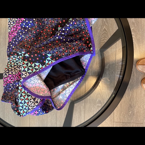 Victoria Secret Athletic Shorts XS - Picture 4 of 4